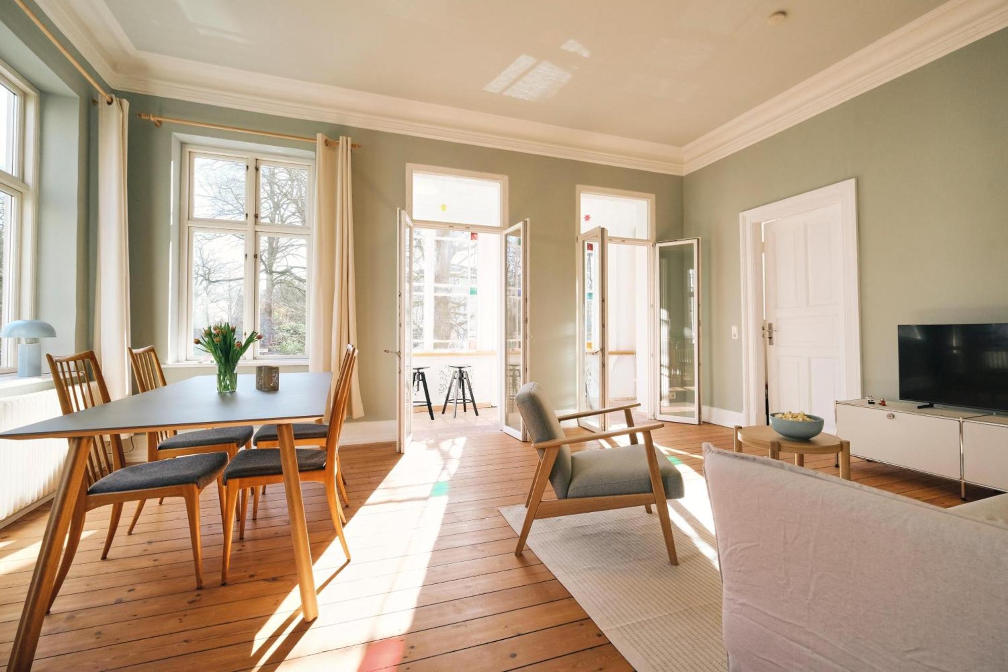Villa Rosa - Charmante, Grosse Altbauwohnung Flensburg Buitenkant foto