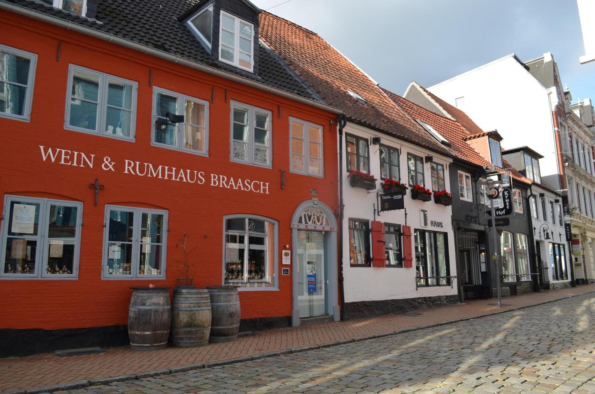 Villa Rosa - Charmante, Grosse Altbauwohnung Flensburg Buitenkant foto